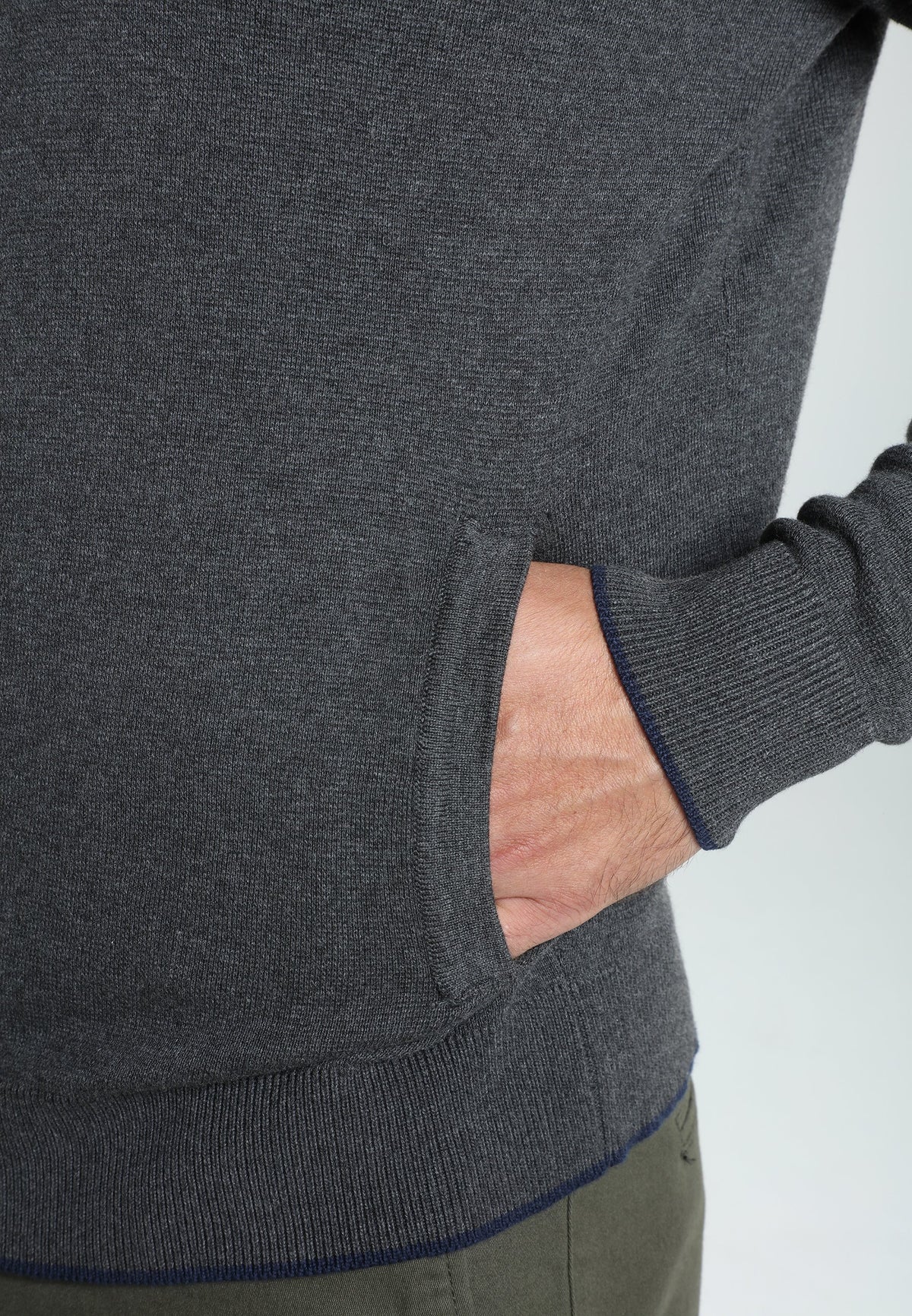 Gilet zippé à capuche Michel en coton Milano anthracite – Gentleman Farmer, vue 8