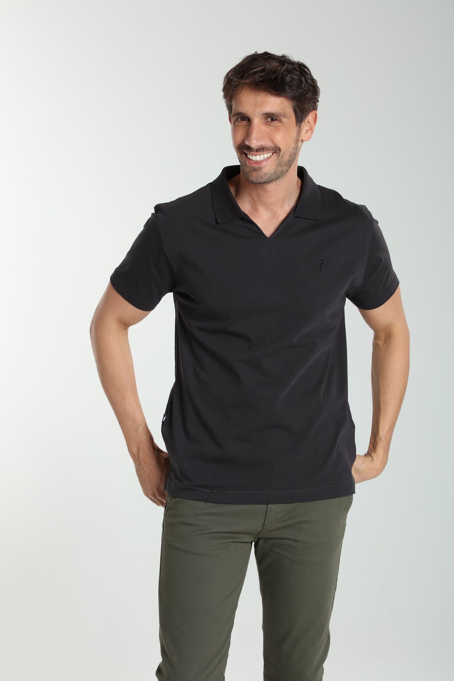 Polo manches courtes PAT noir