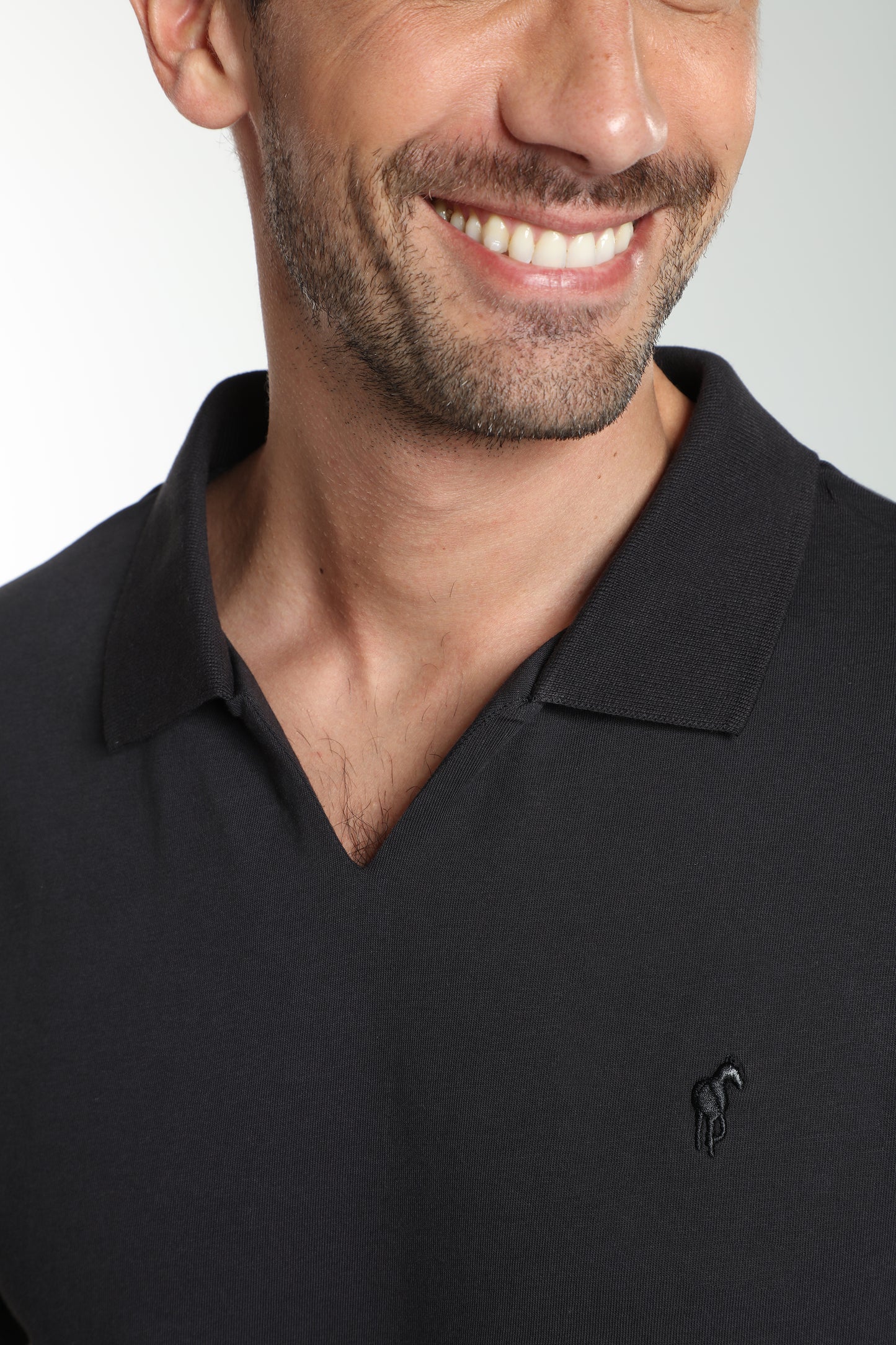 Polo manches courtes PAT noir