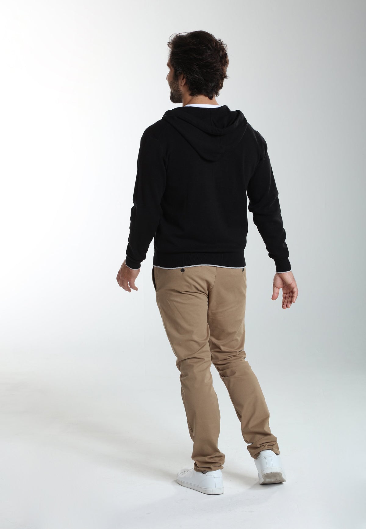 Gilet zippé à capuche Michel en coton Milano noir – Gentleman Farmer, vue 3