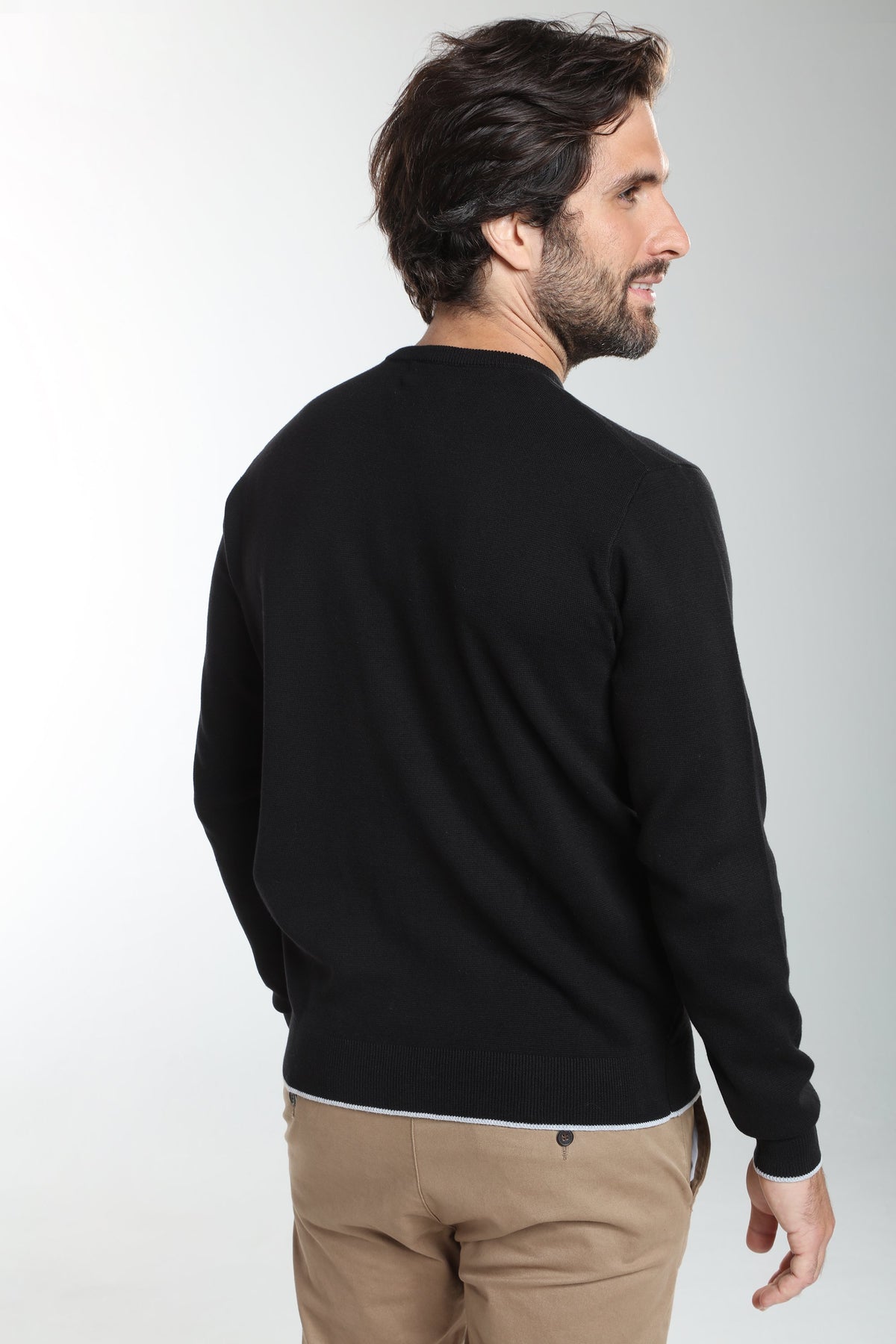 Pull col rond Maxence en coton Milano noir – Gentleman Farmer, vue 3