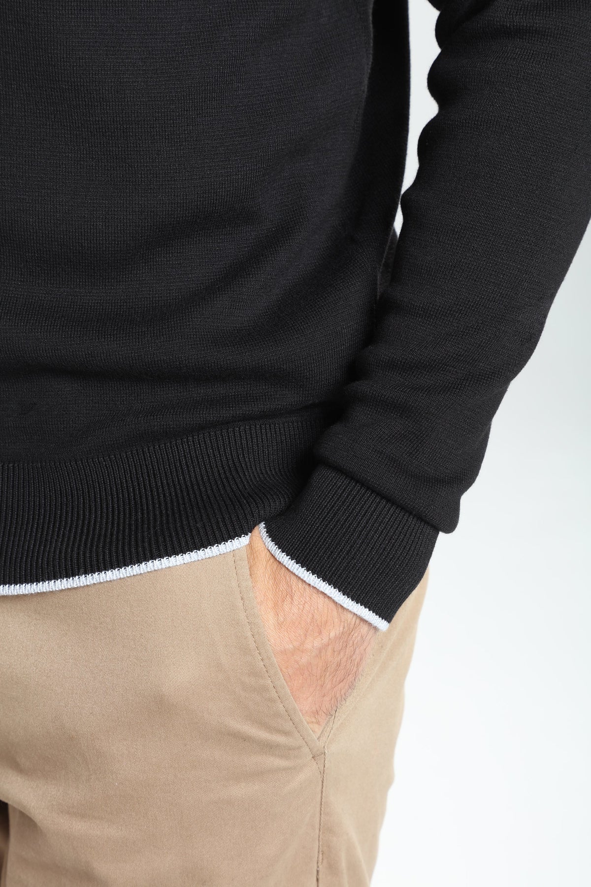 Pull col rond Maxence en coton Milano noir – Gentleman Farmer, vue 6