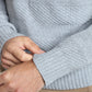 Pull col V Lucky en coton jacquard gris – Gentleman Farmer, vue 5