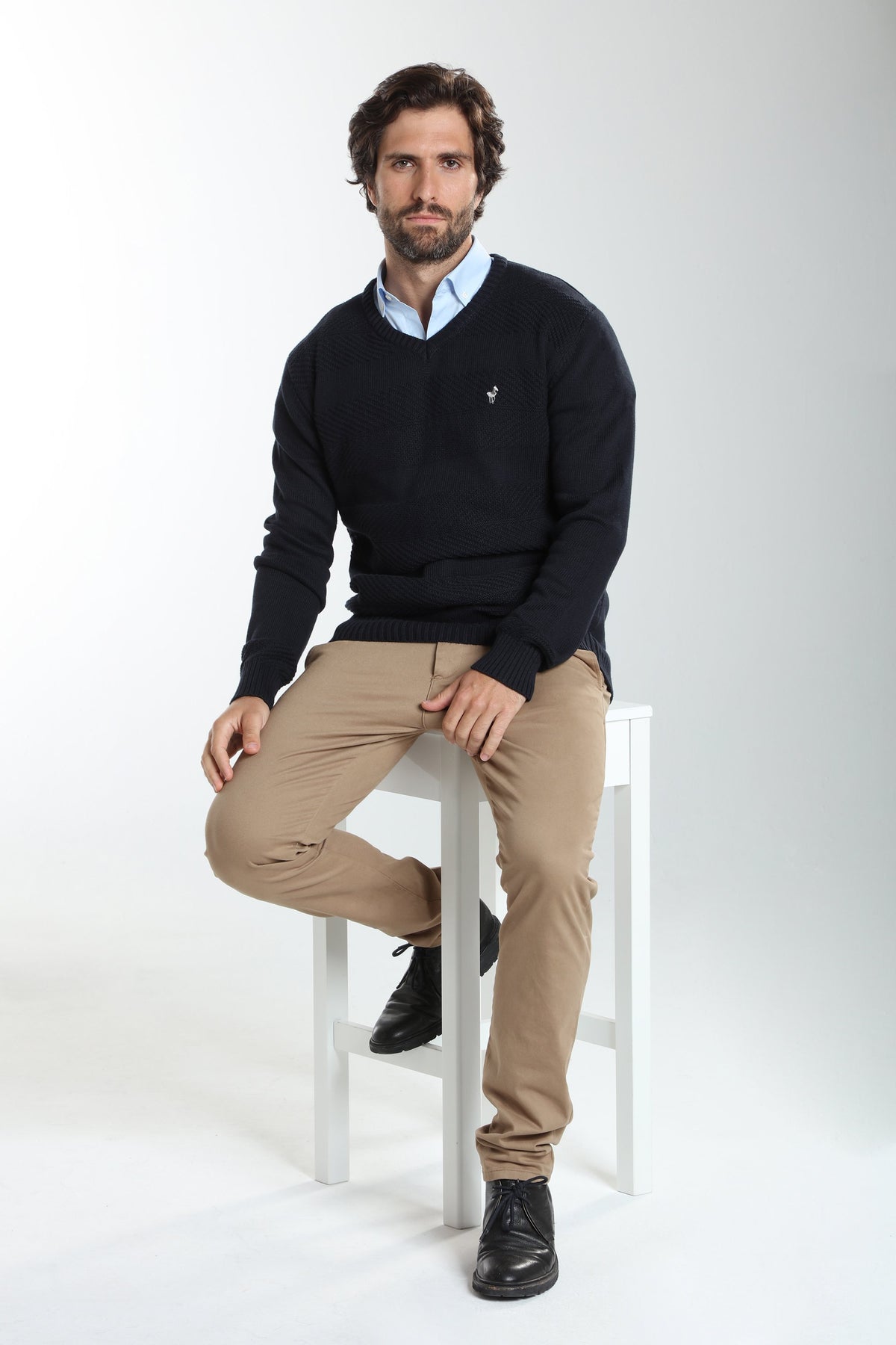 Pull col V Lucky en coton jacquard marine – Gentleman Farmer, vue 1