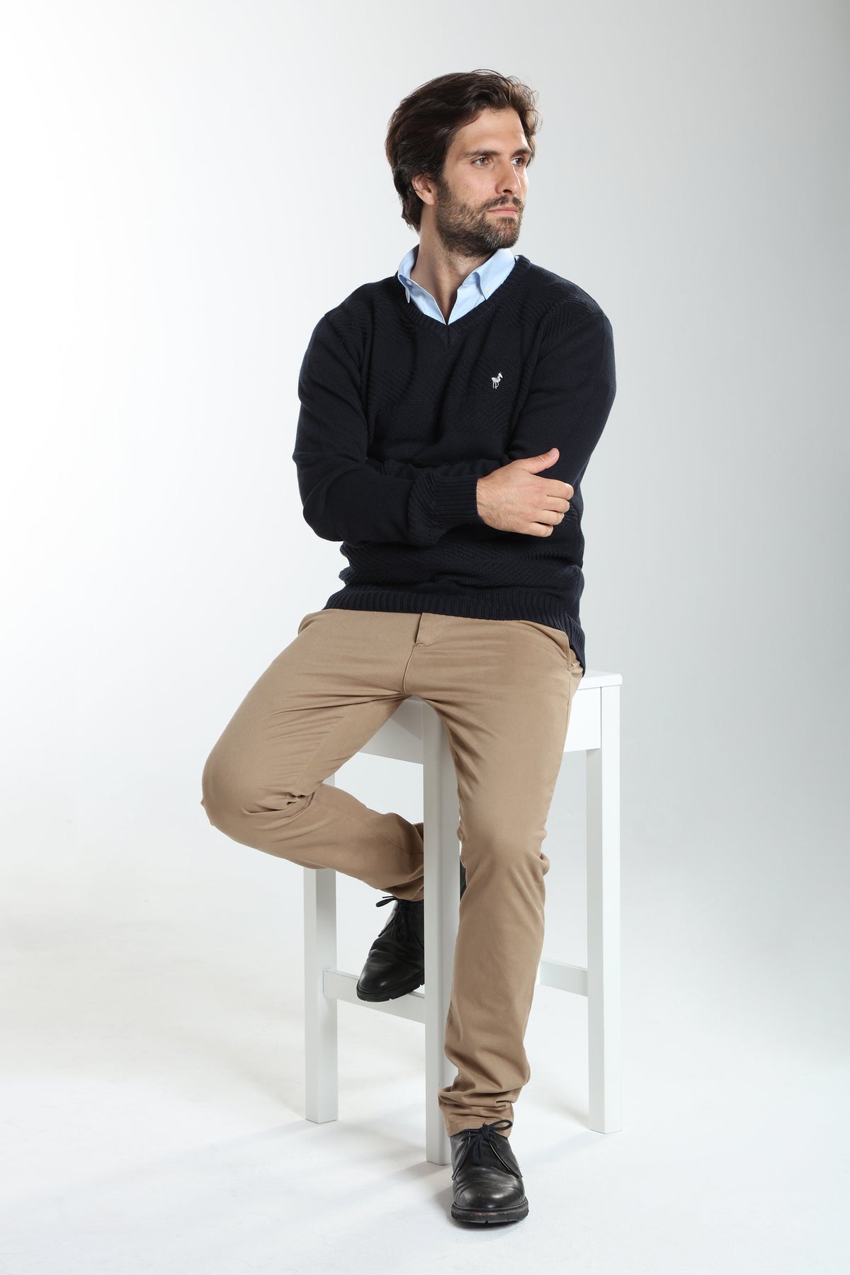 Pull col V Lucky en coton jacquard marine – Gentleman Farmer, vue 2