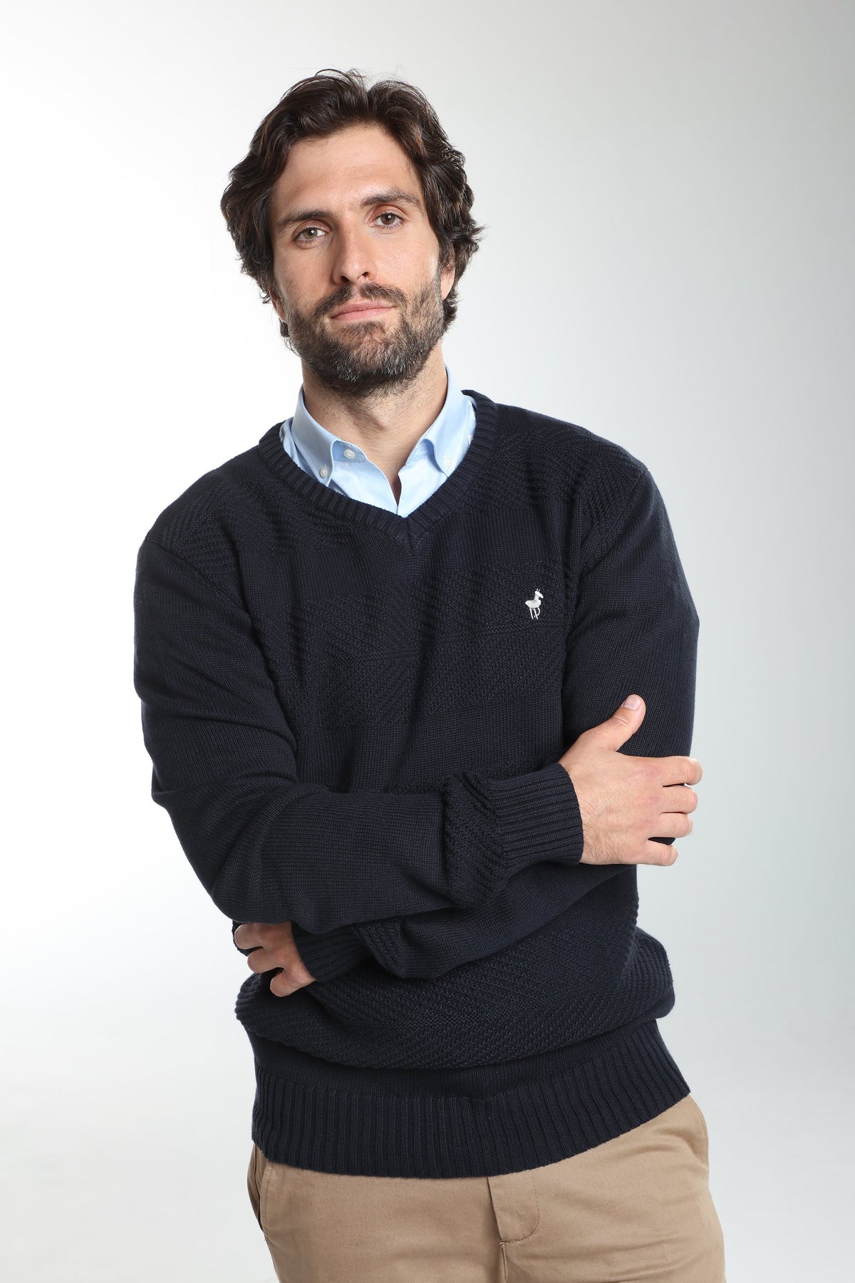 Pull col V Lucky en coton jacquard marine – Gentleman Farmer, vue 5