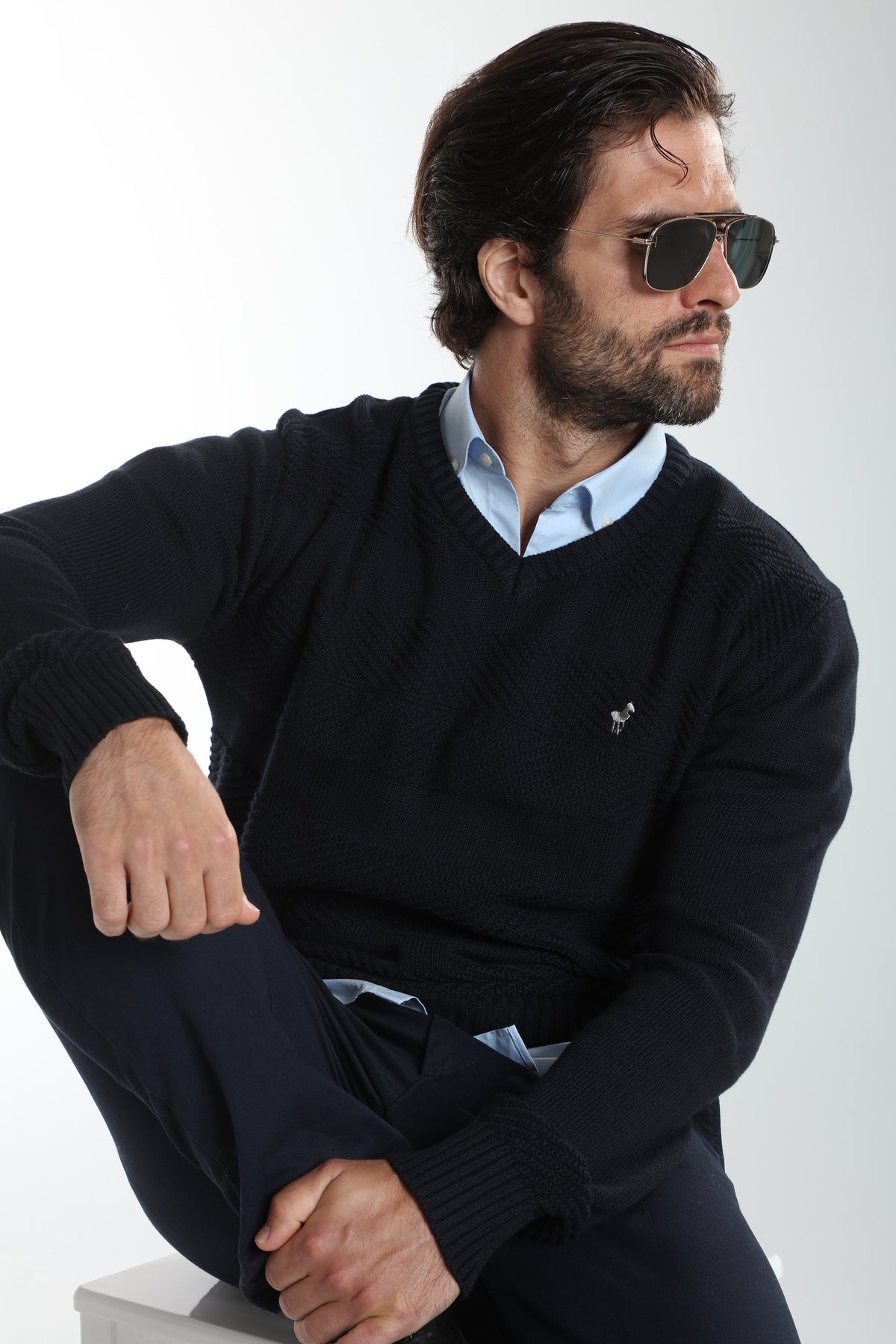 Pull col V Lucky en coton jacquard marine – Gentleman Farmer, vue 9